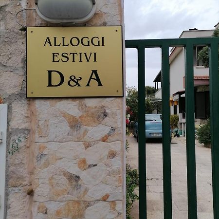 Alloggi Estivi D & A Taranto Exterior foto
