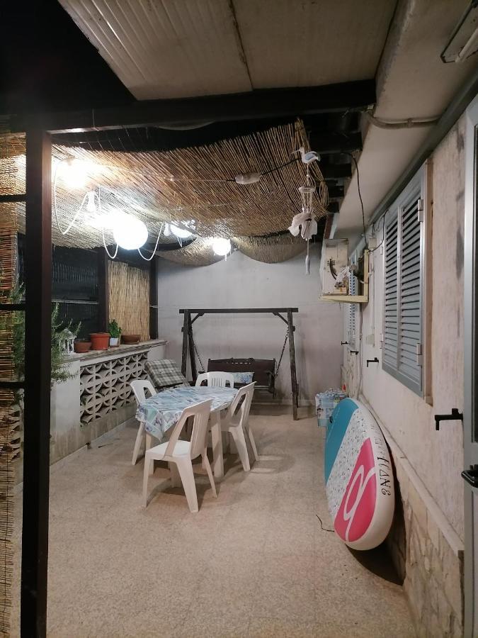 Alloggi Estivi D & A Taranto Exterior foto